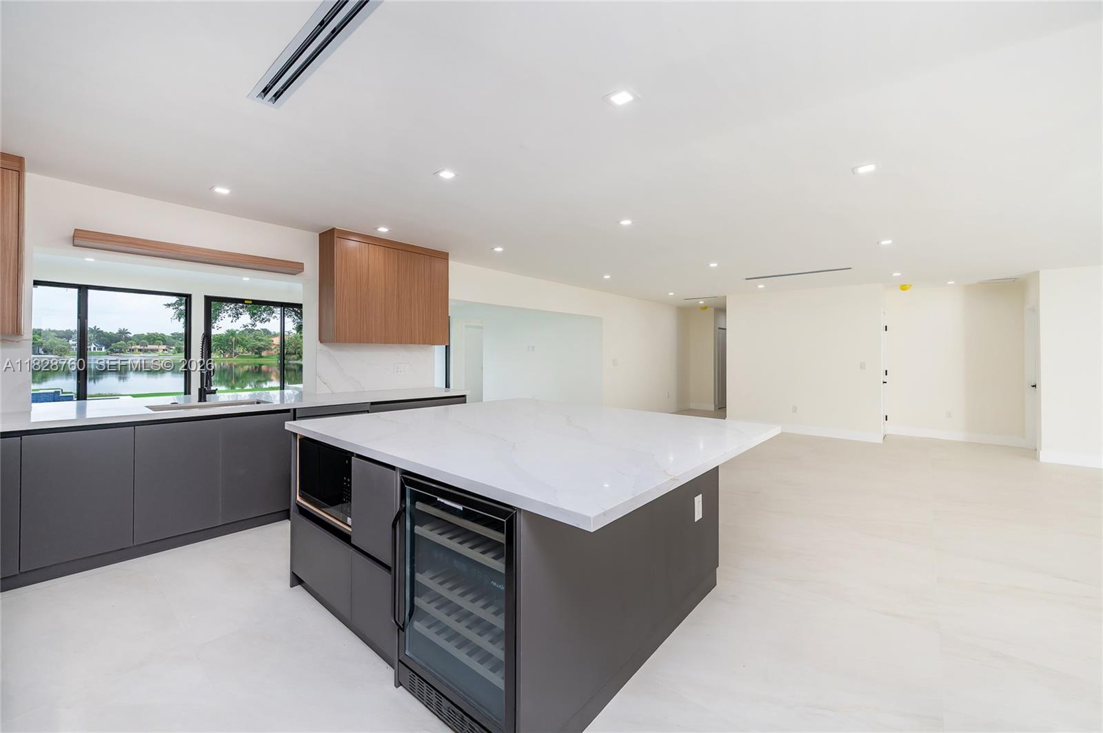 7101 E Troon Cir, Miami Lakes FL 33014