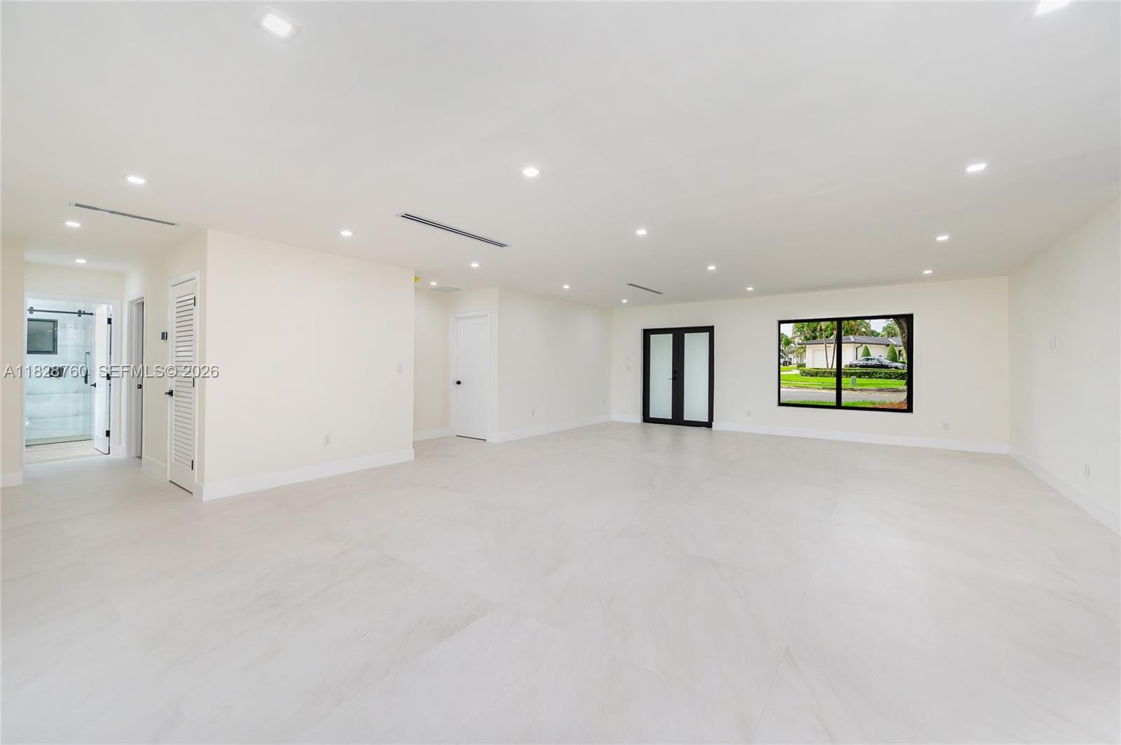 7101 E Troon Cir, Miami Lakes FL 33014