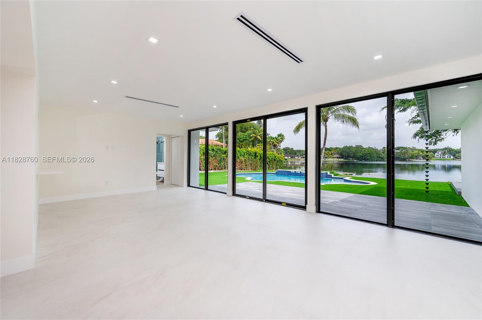 7101 E Troon Cir, Miami Lakes FL 33014
