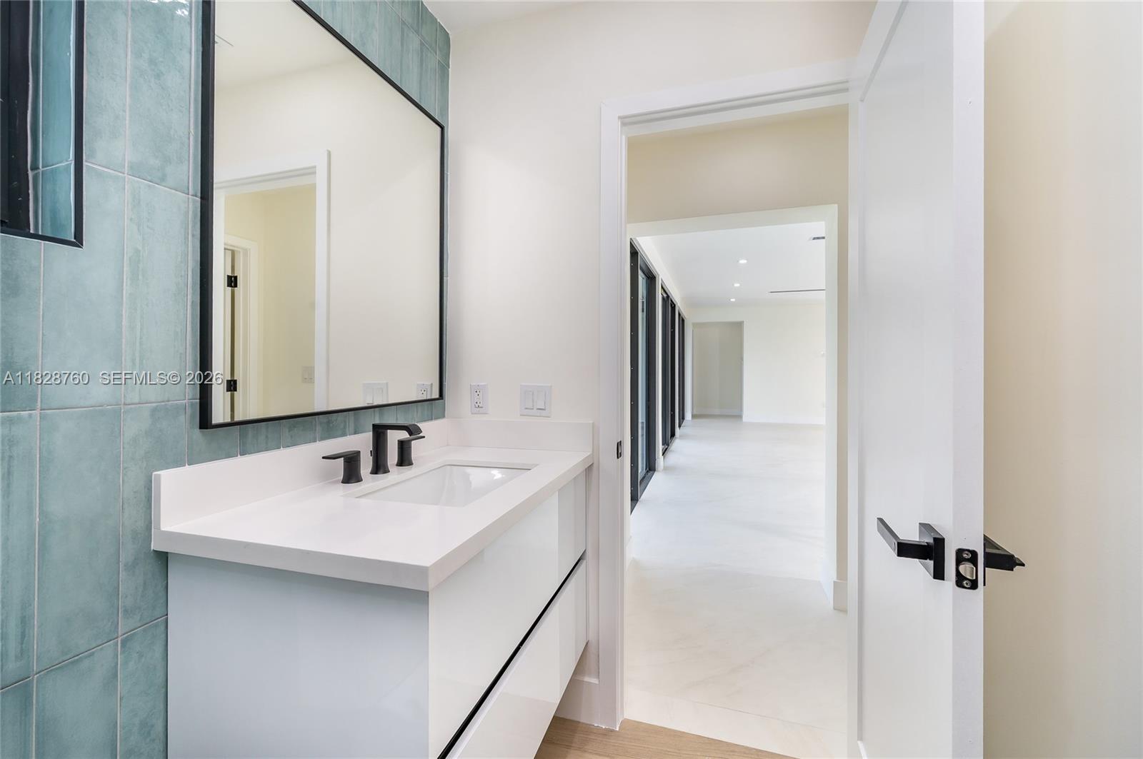 7101 E Troon Cir, Miami Lakes FL 33014