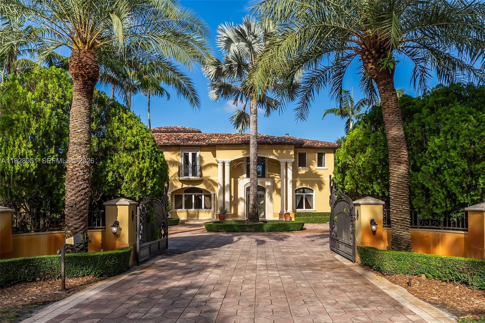 10851 SW 63rd Ave, Pinecrest FL 33156