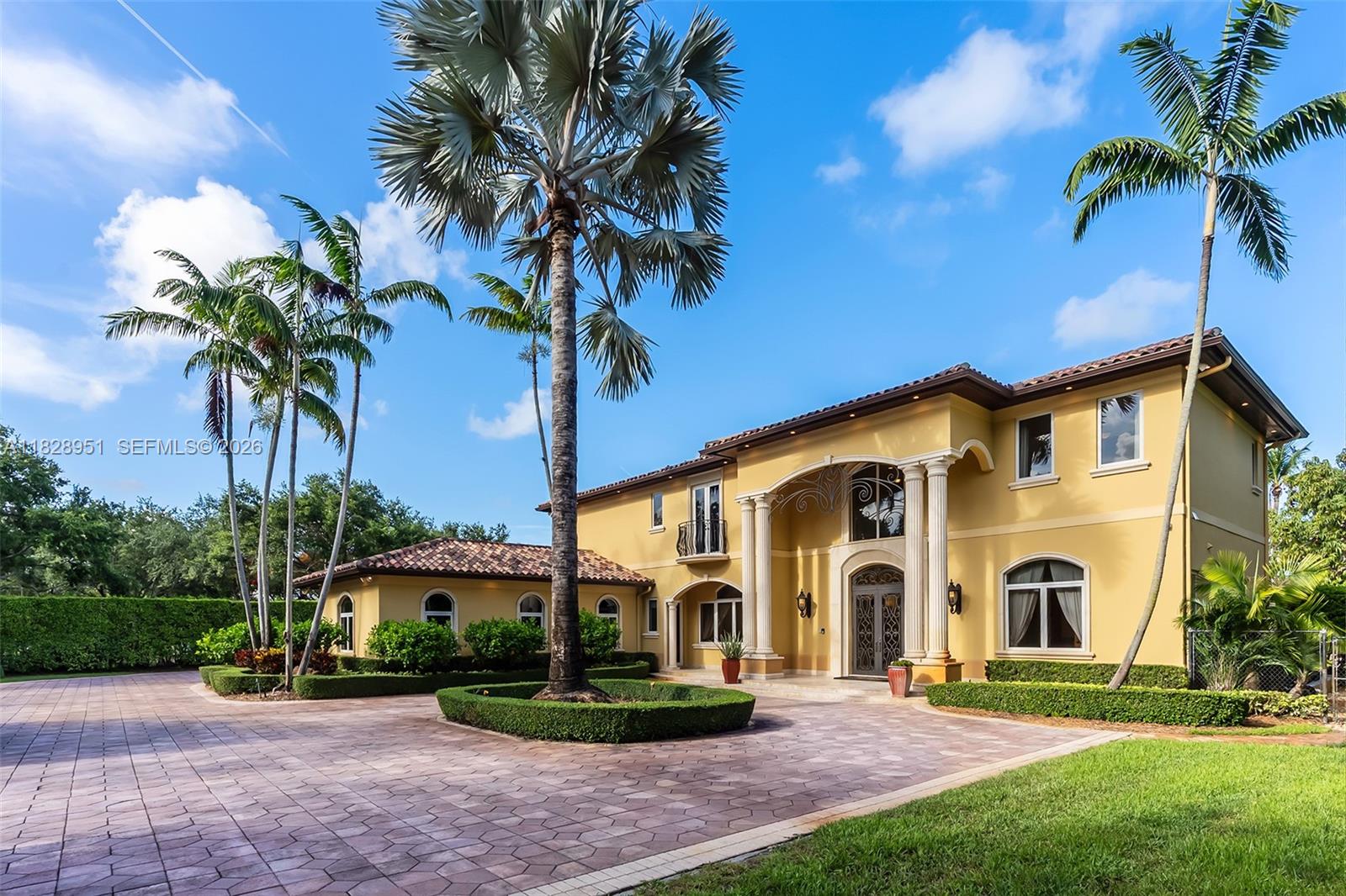 10851 SW 63rd Ave, Pinecrest FL 33156