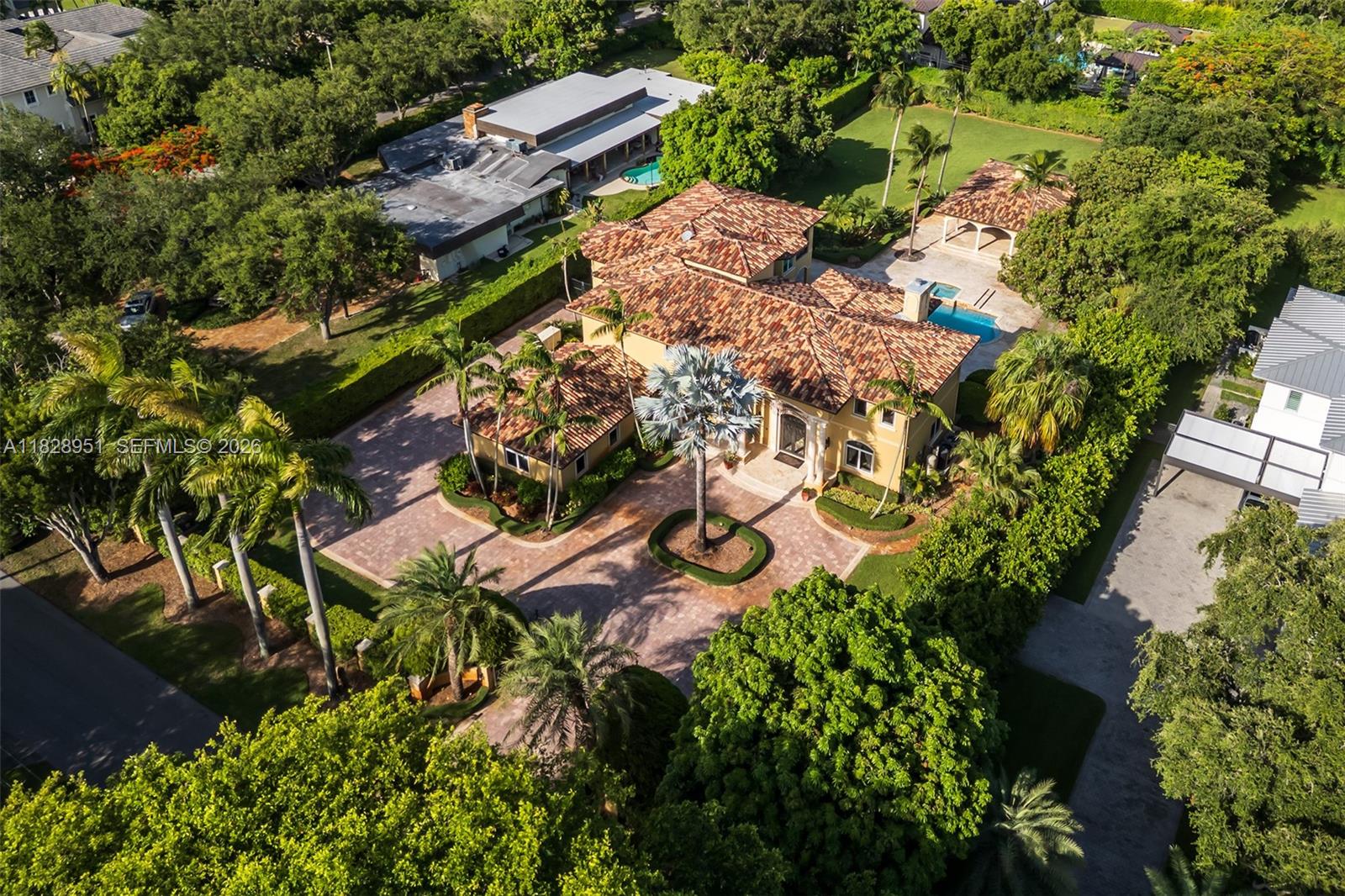 10851 SW 63rd Ave, Pinecrest FL 33156