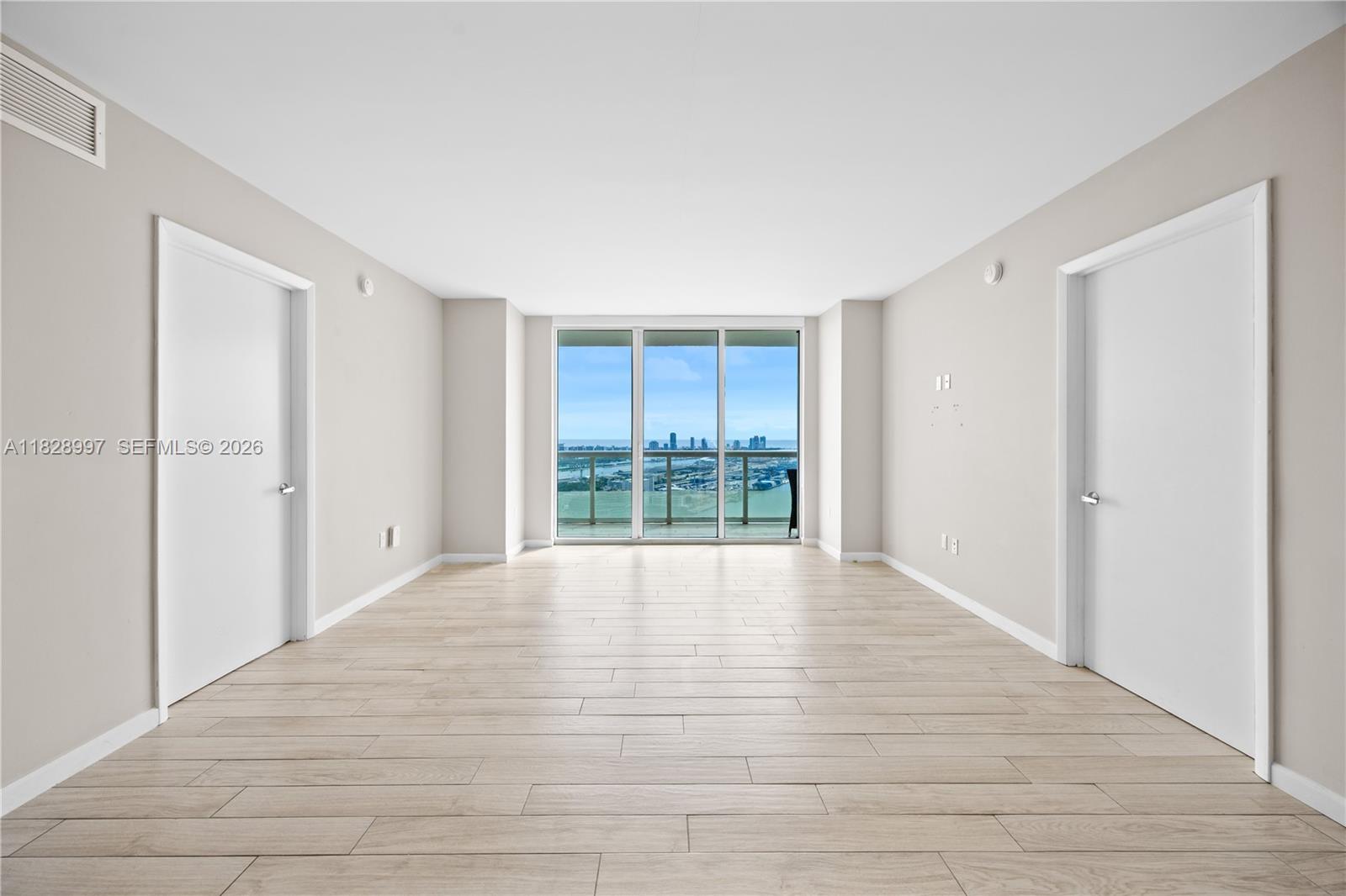 50 Biscayne Blvd #4706, Miami FL 33132