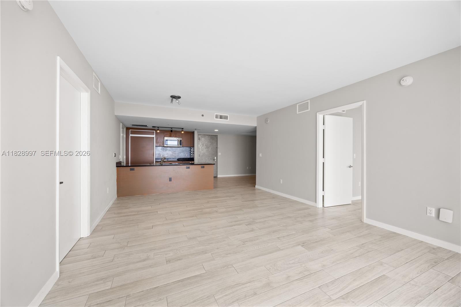 50 Biscayne Blvd #4706, Miami FL 33132