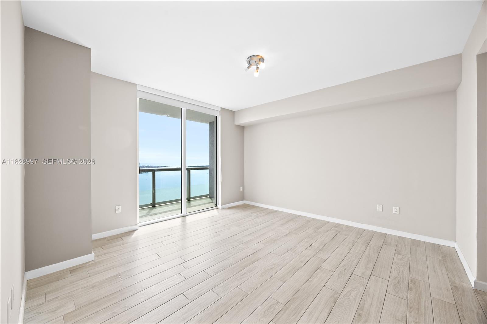 50 Biscayne Blvd #4706, Miami FL 33132