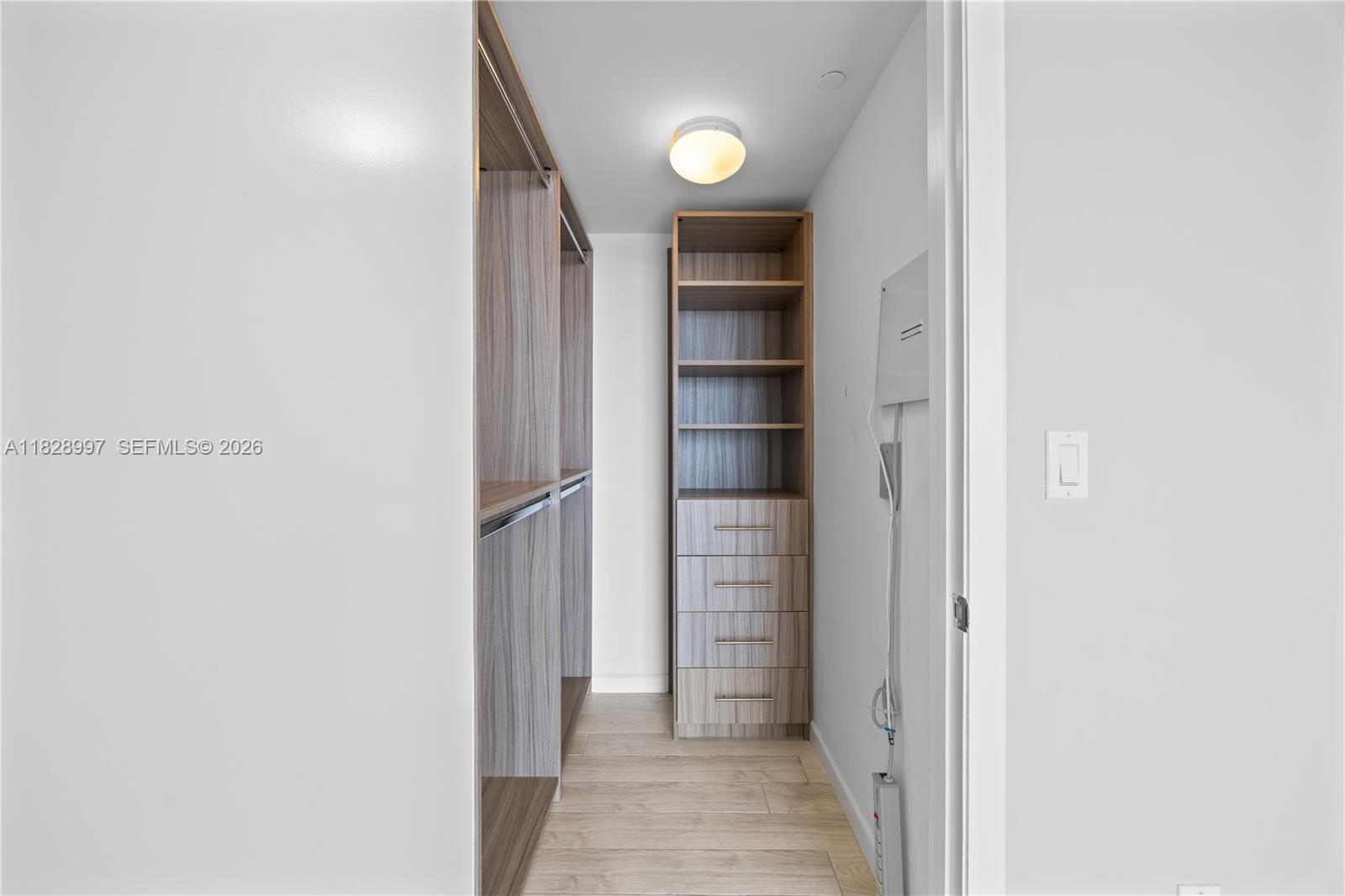 50 Biscayne Blvd #4706, Miami FL 33132