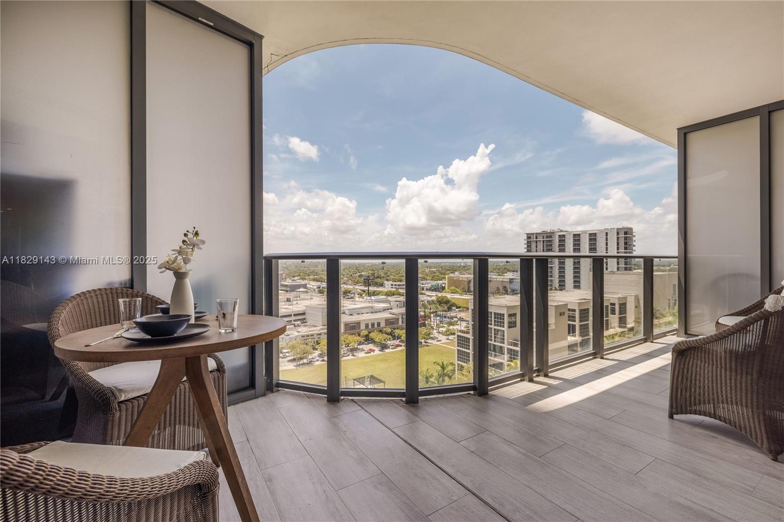 121 NE 34th St #1514, Miami FL 33137