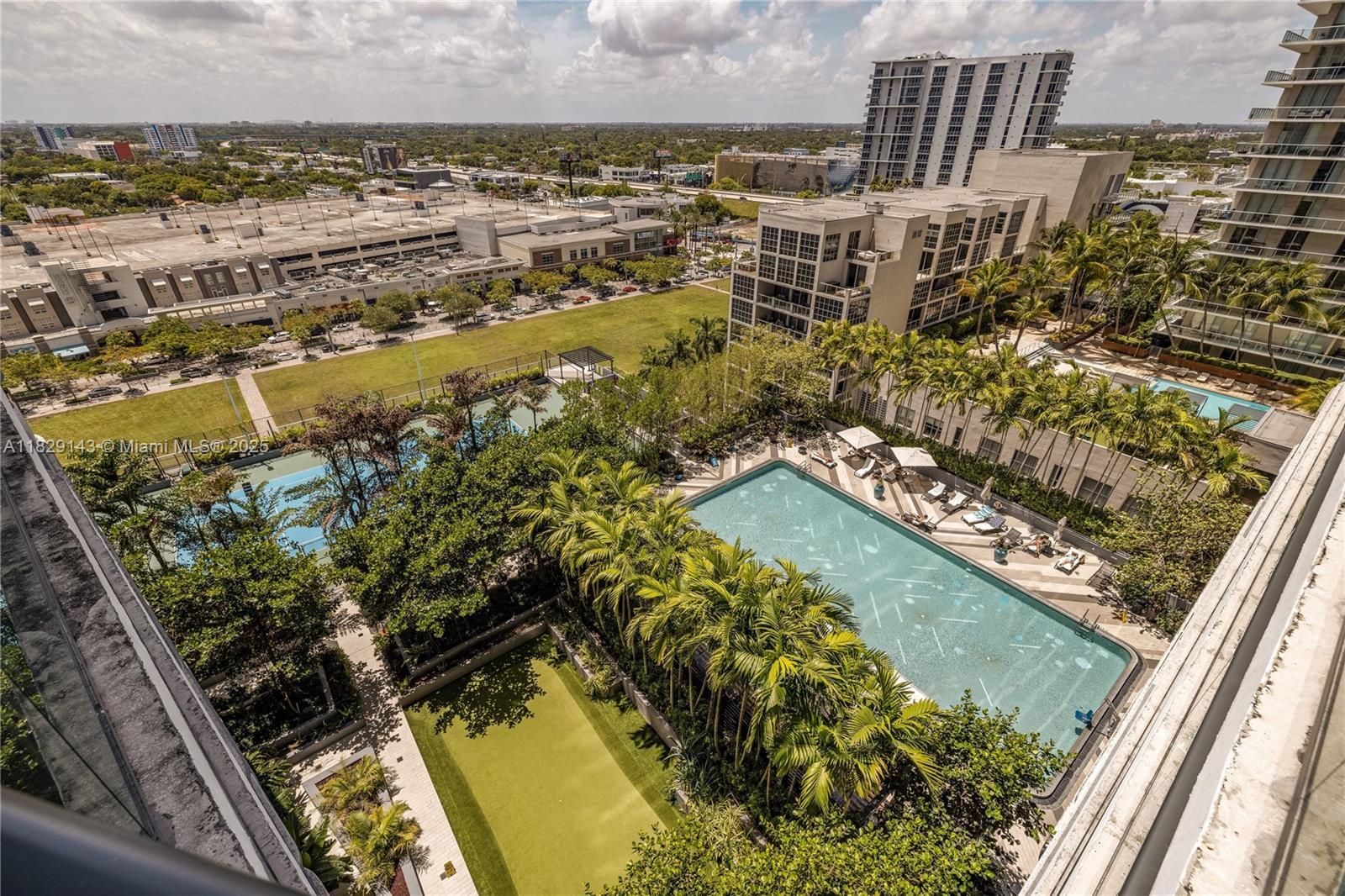 121 NE 34th St #1514, Miami FL 33137