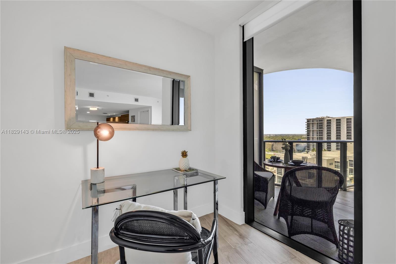 121 NE 34th St #1514, Miami FL 33137
