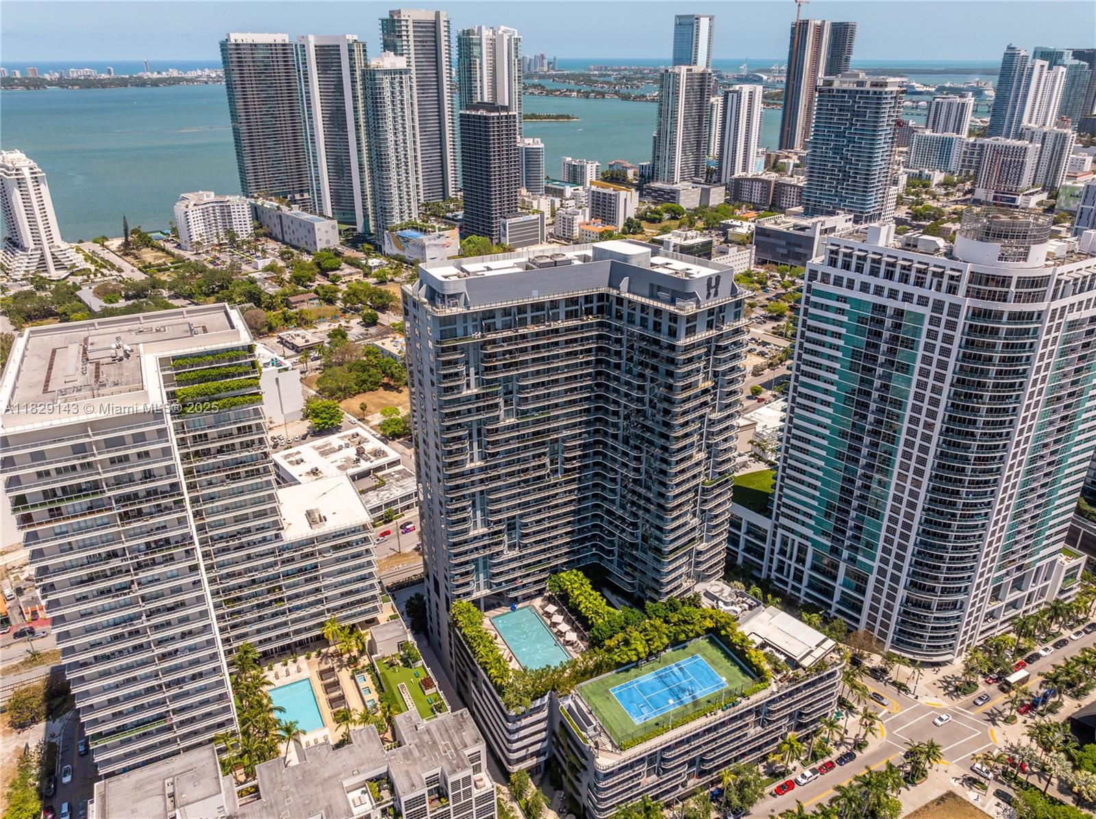 121 NE 34th St #1514, Miami FL 33137