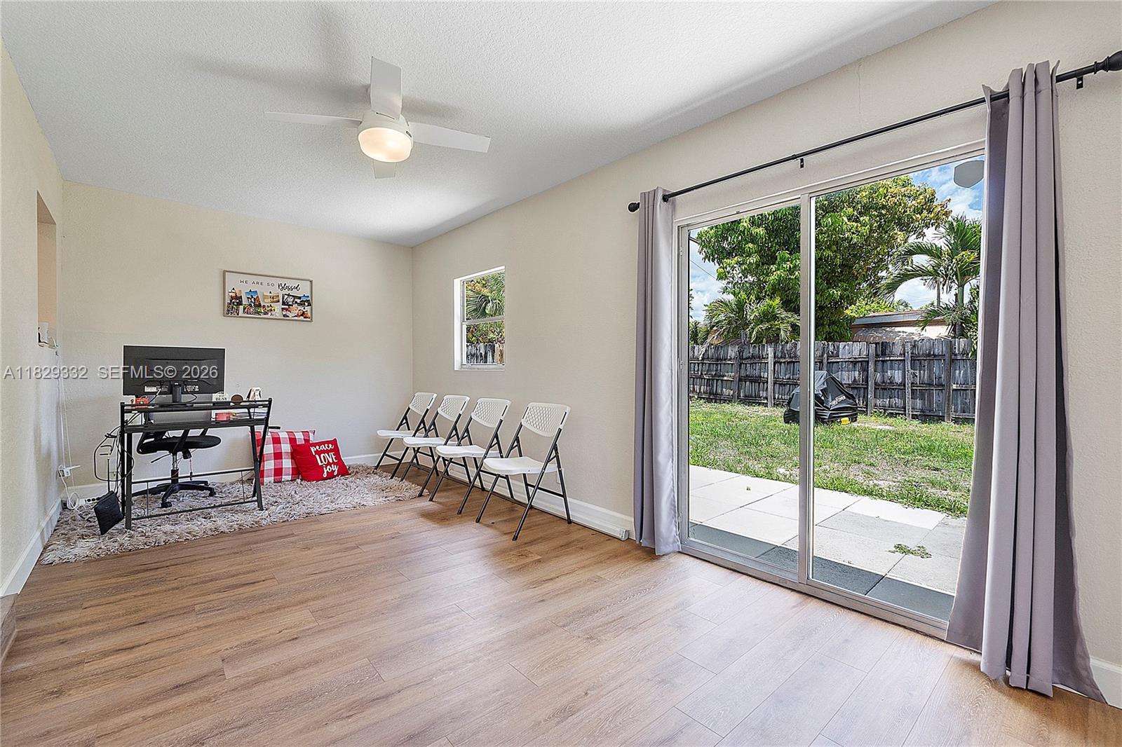 3301 NW 42nd St, Lauderdale Lakes FL 33309