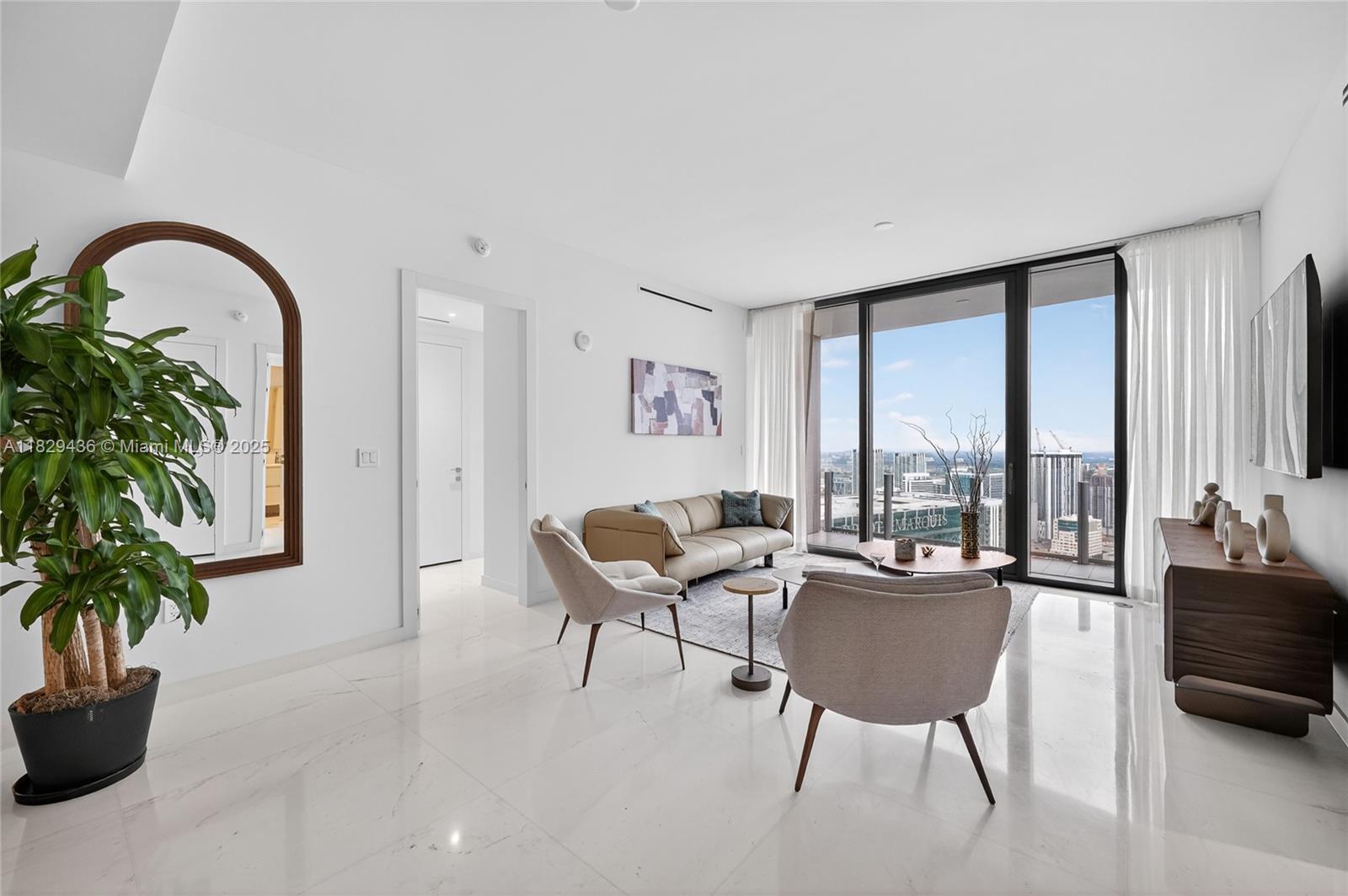 300 Biscayne Boulevard Way #5009W, Miami FL 33131