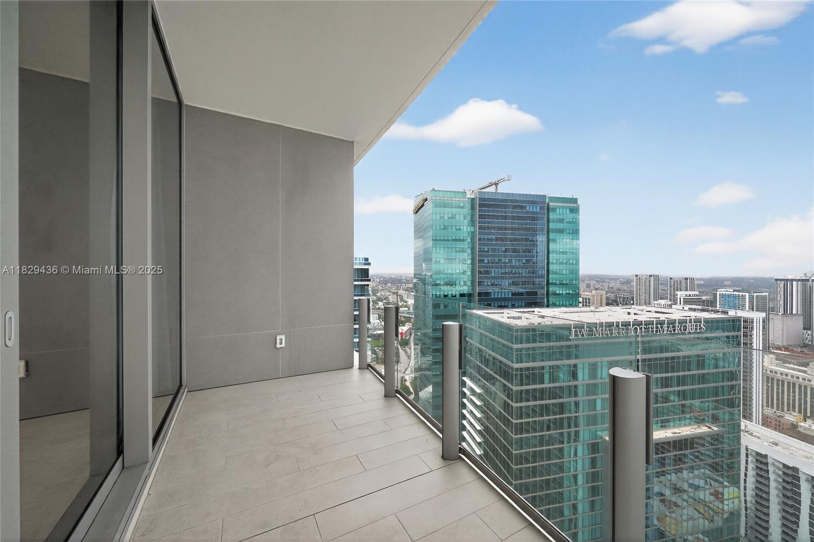 300 Biscayne Boulevard Way #5009W, Miami FL 33131
