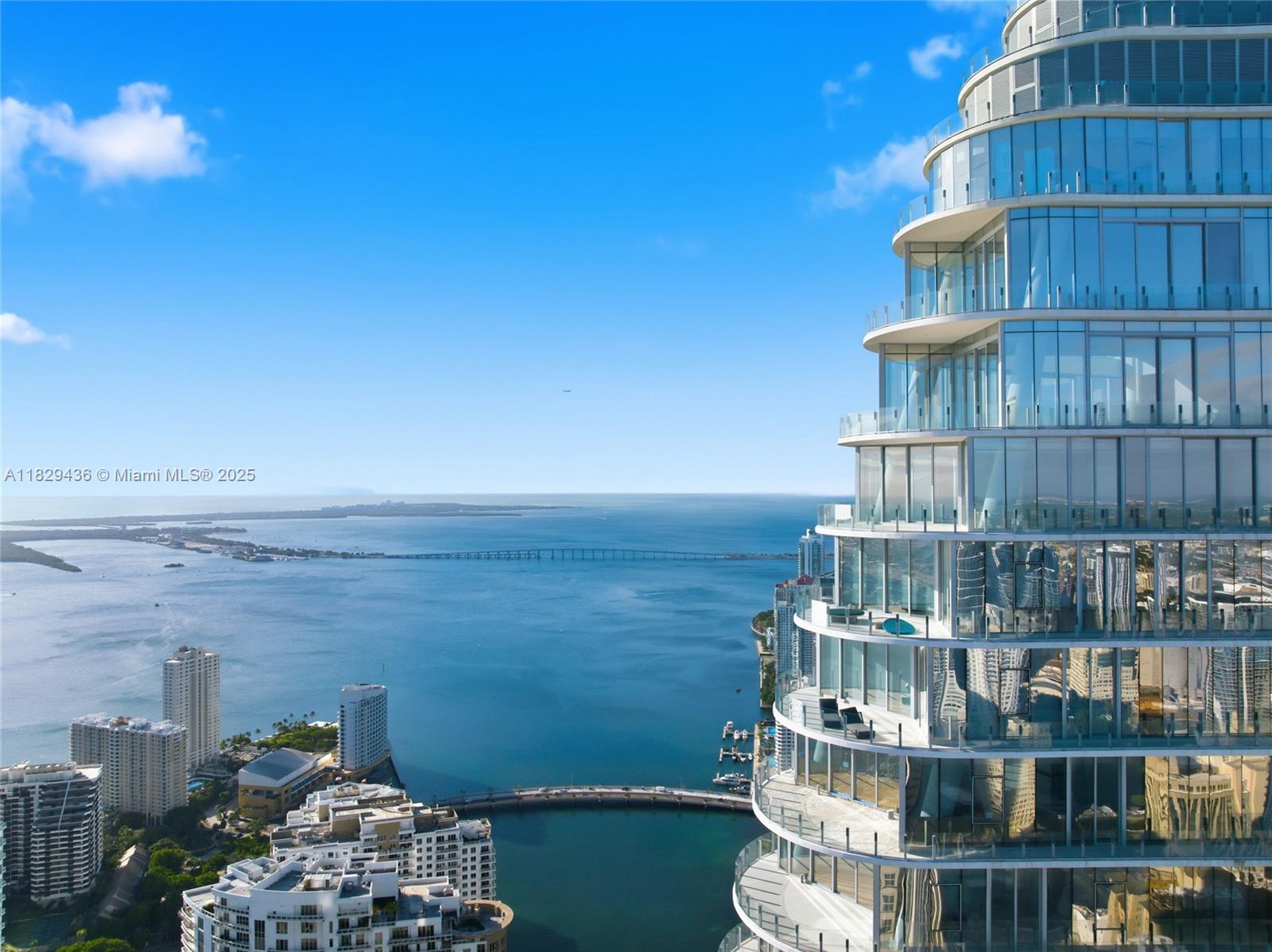 300 Biscayne Boulevard Way #5009W, Miami FL 33131