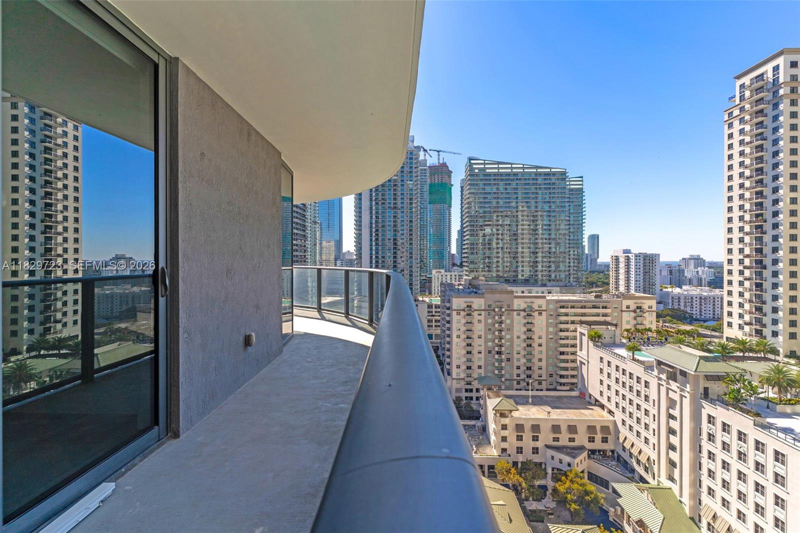 45 SW 9th St #1706, Miami FL 33130