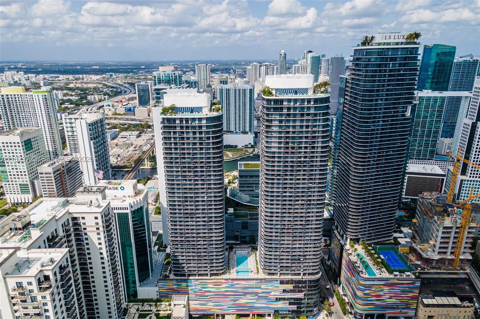45 SW 9th St #1706, Miami FL 33130
