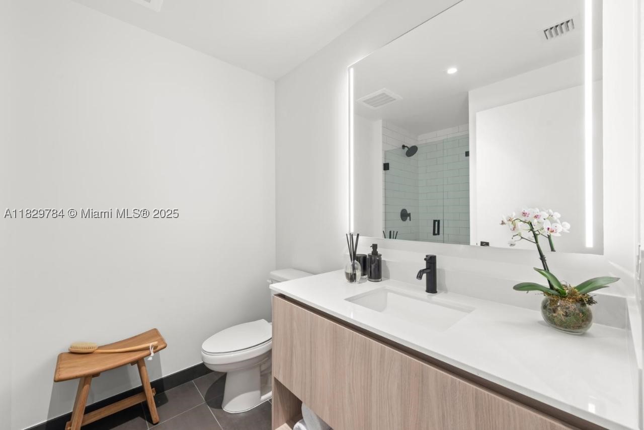 398 NE 5th St #4207, Miami FL 33132