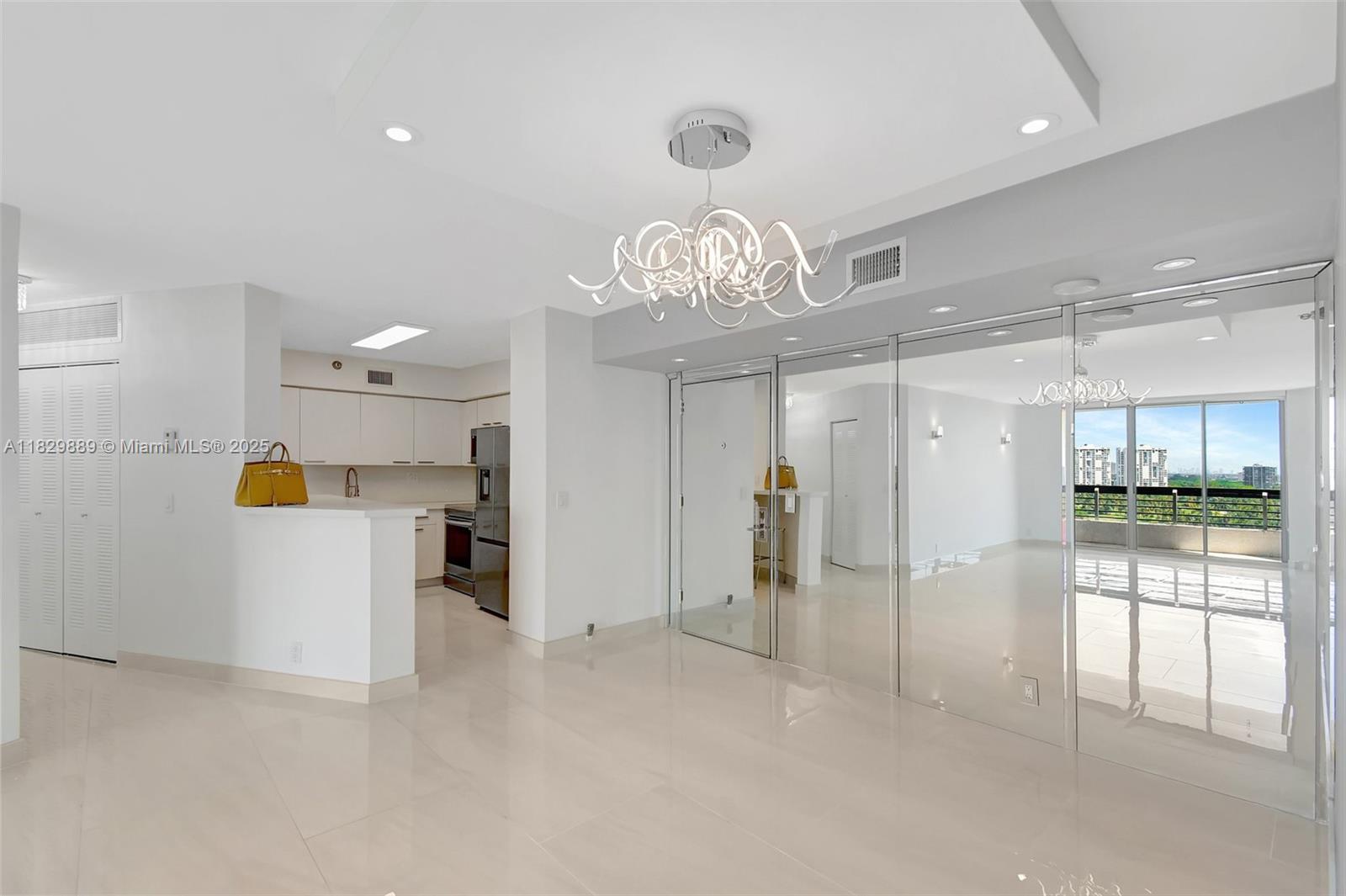3400 NE 192nd St #1606, Aventura FL 33180