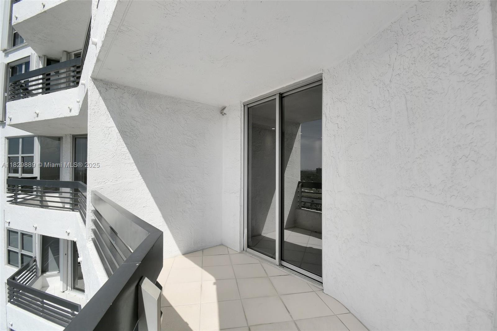 3400 NE 192nd St #1606, Aventura FL 33180