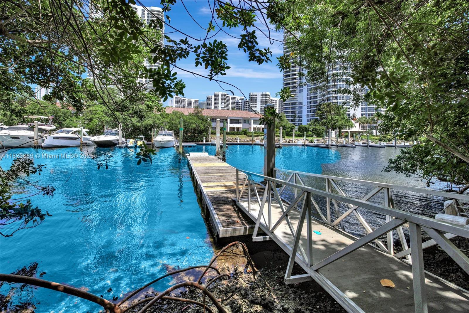 3400 NE 192nd St #1606, Aventura FL 33180