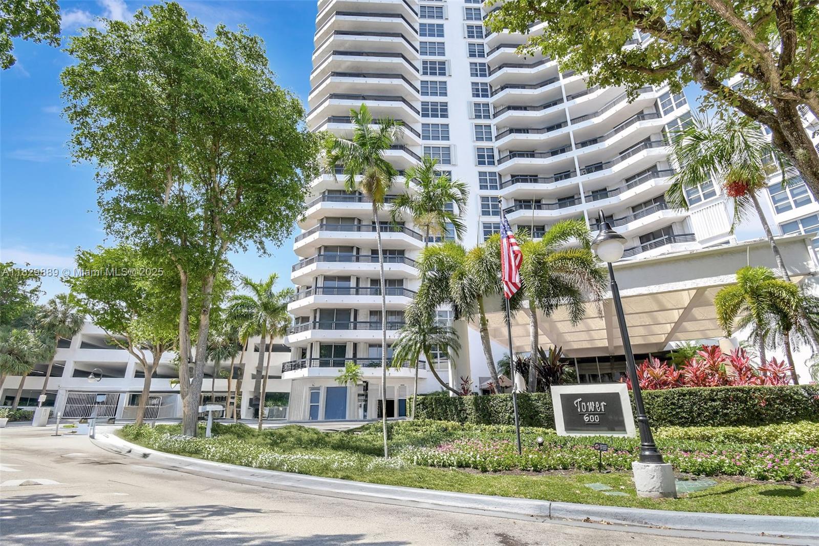 3400 NE 192nd St #1606, Aventura FL 33180