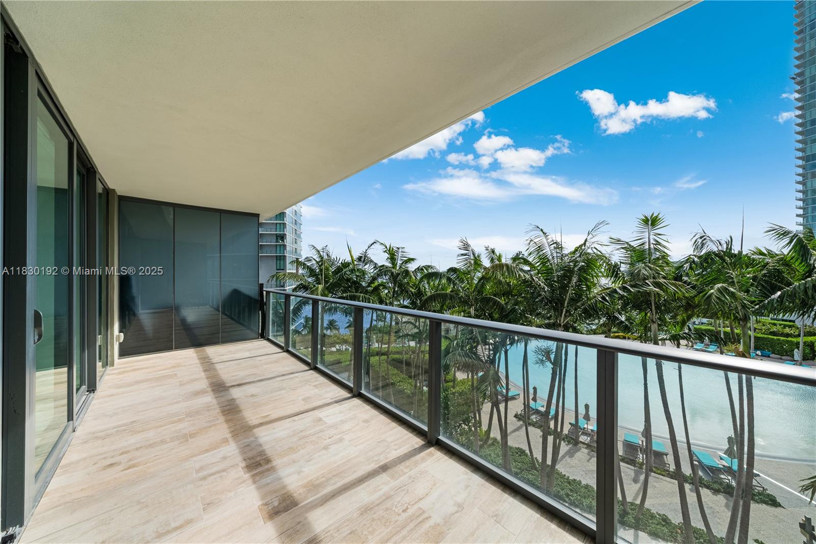 650 NE 32nd St #802, Miami FL 33137