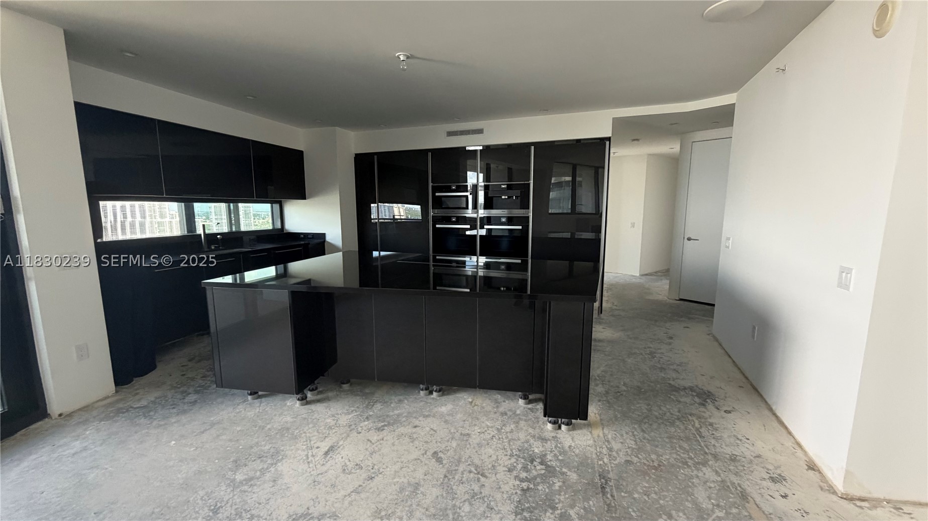 18555 Collins Ave #2303, Sunny Isles Beach FL 33160
