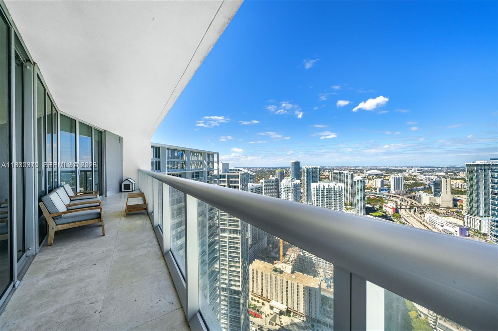 465 Brickell Ave #5302, Miami FL 33131