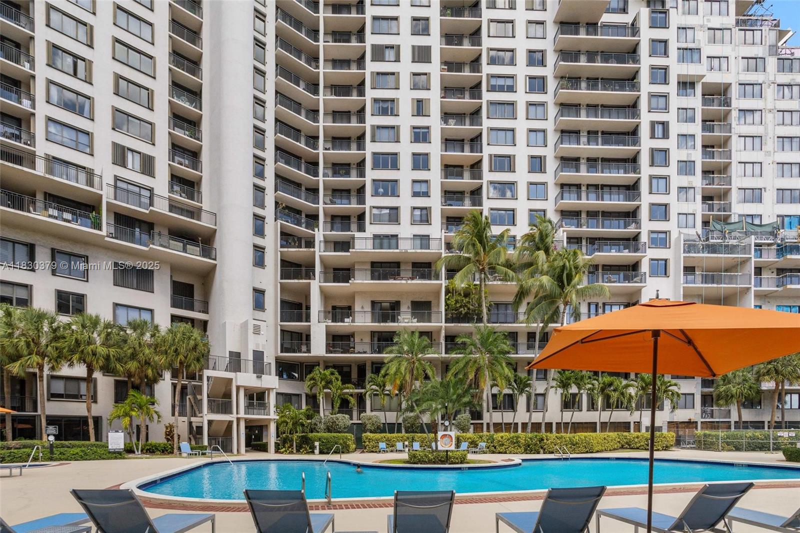 540 Brickell Key Dr #1519, Miami FL 33131