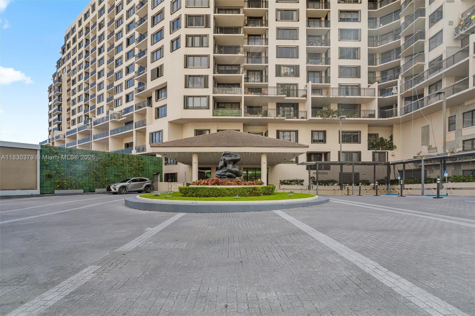 540 Brickell Key Dr #1519, Miami FL 33131