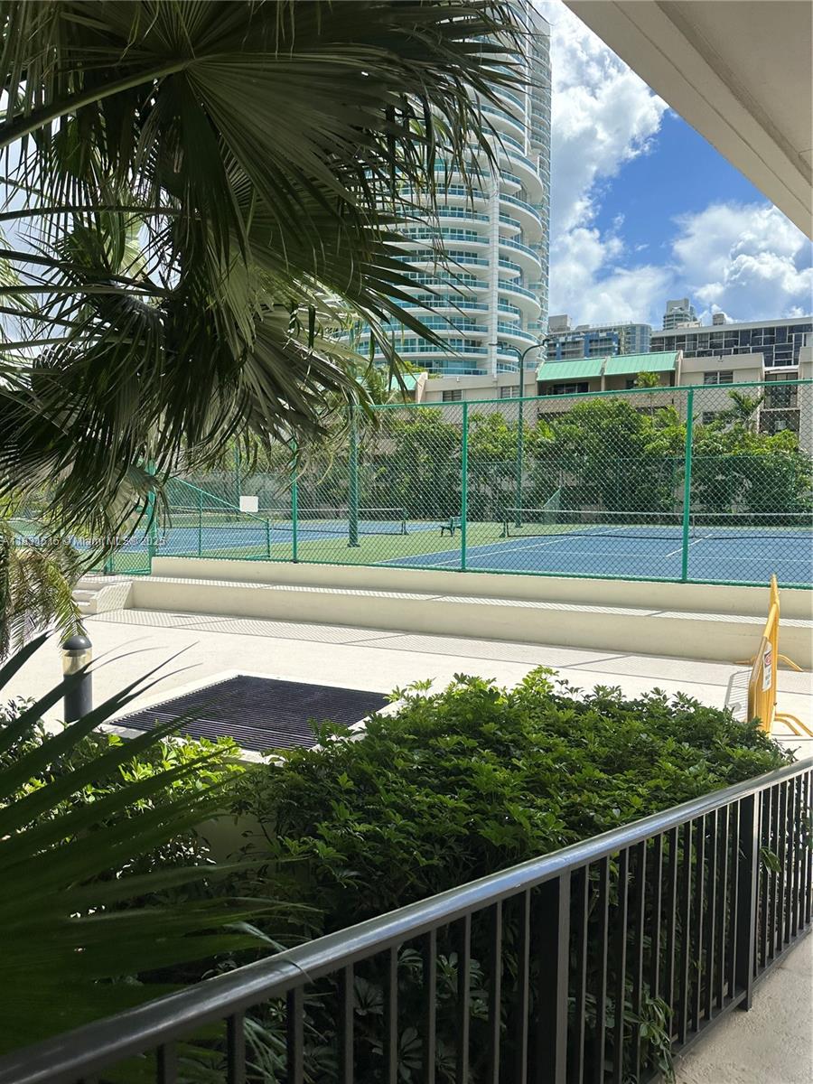 2333 Brickell Ave #901, Miami FL 33129