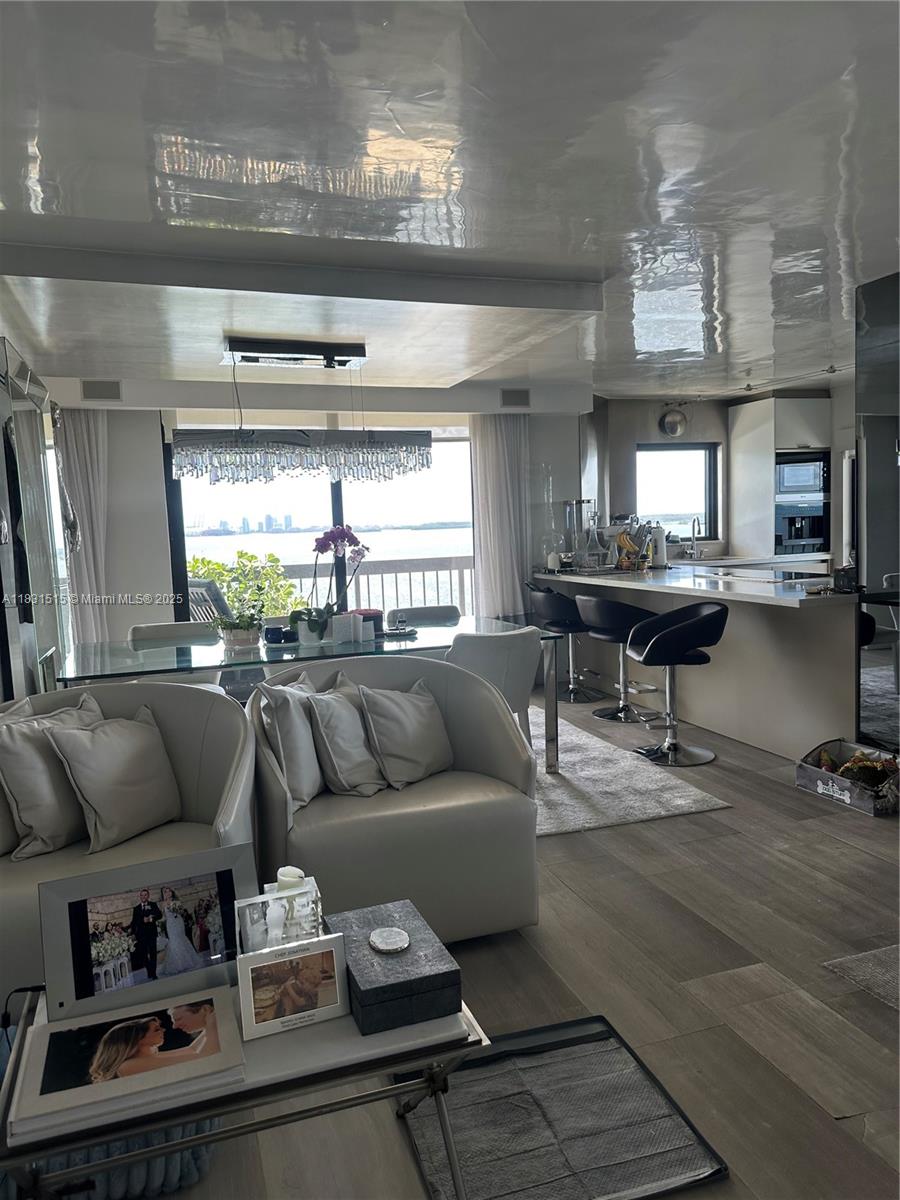 2333 Brickell Ave #901, Miami FL 33129