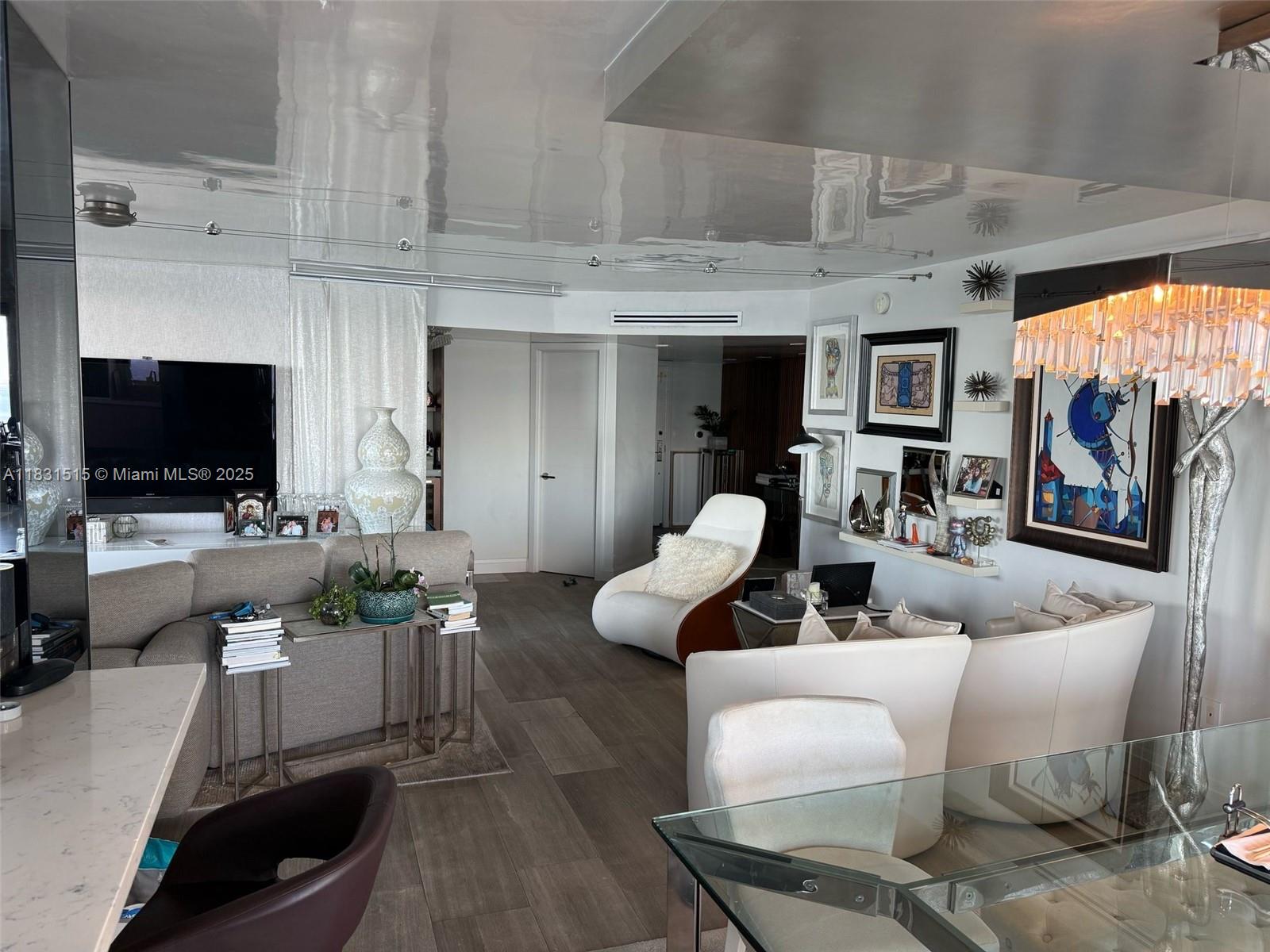 2333 Brickell Ave #901, Miami FL 33129