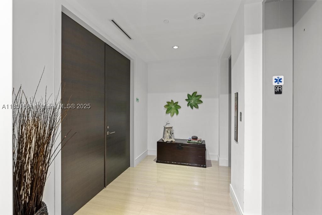 3250 NE 188th St #904, Aventura FL 33180
