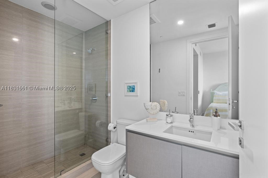 3250 NE 188th St #904, Aventura FL 33180