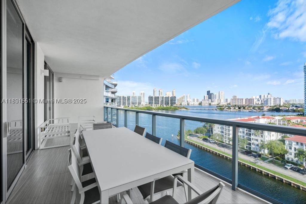 3250 NE 188th St #904, Aventura FL 33180
