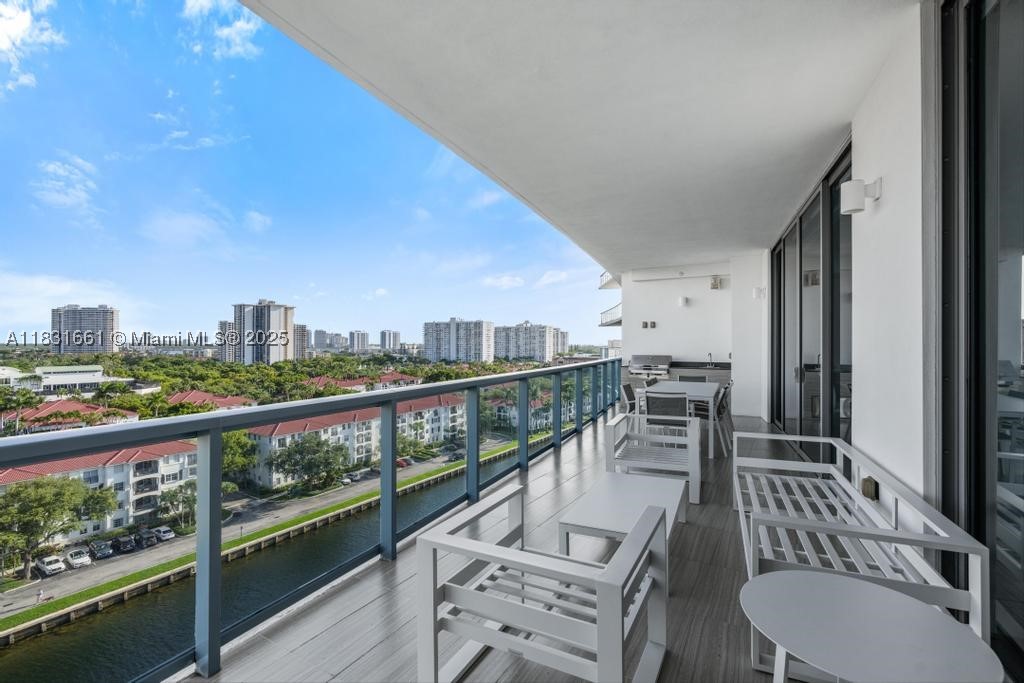 3250 NE 188th St #904, Aventura FL 33180