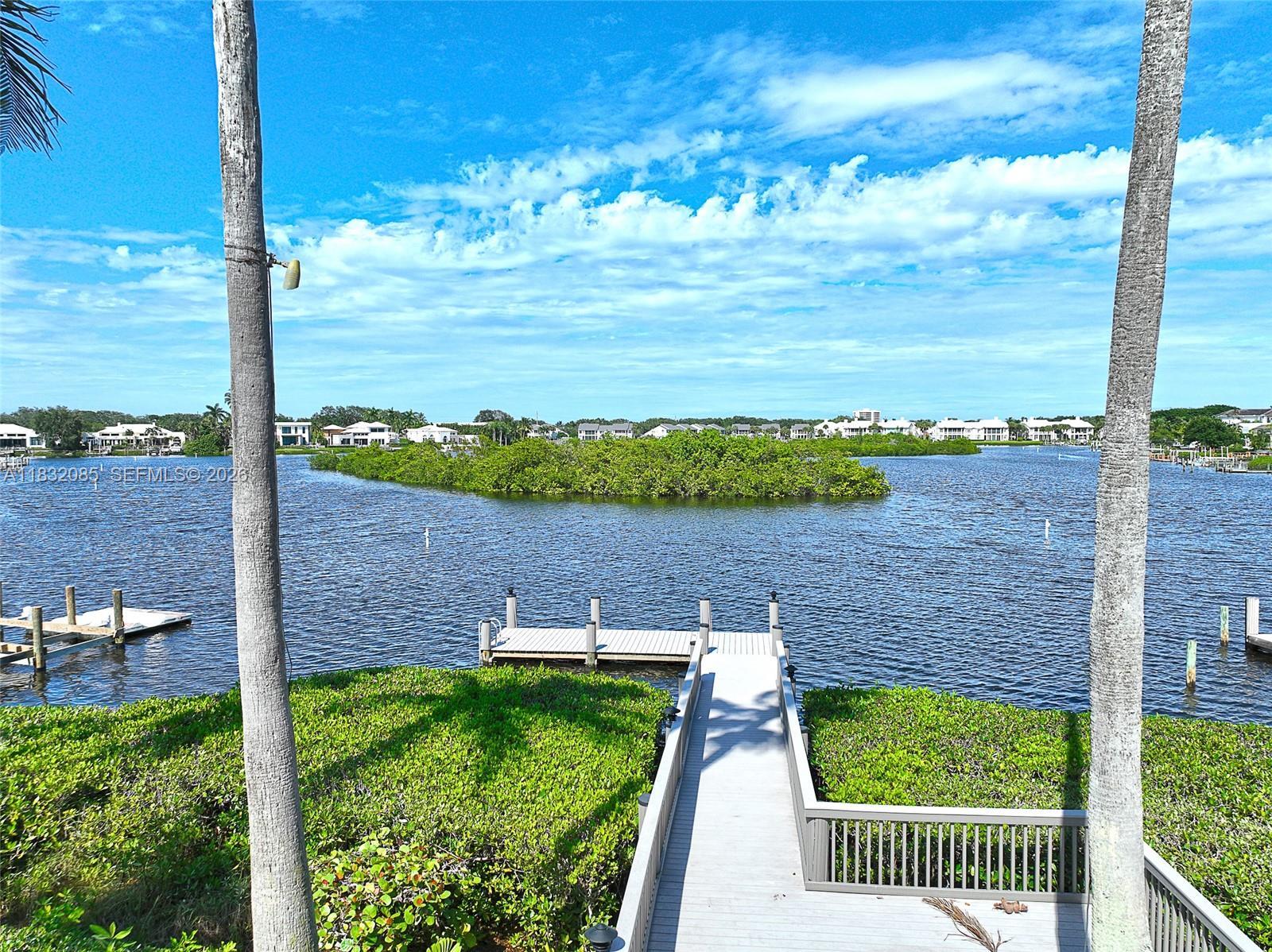 113 Regatta Dr, Jupiter FL 33477