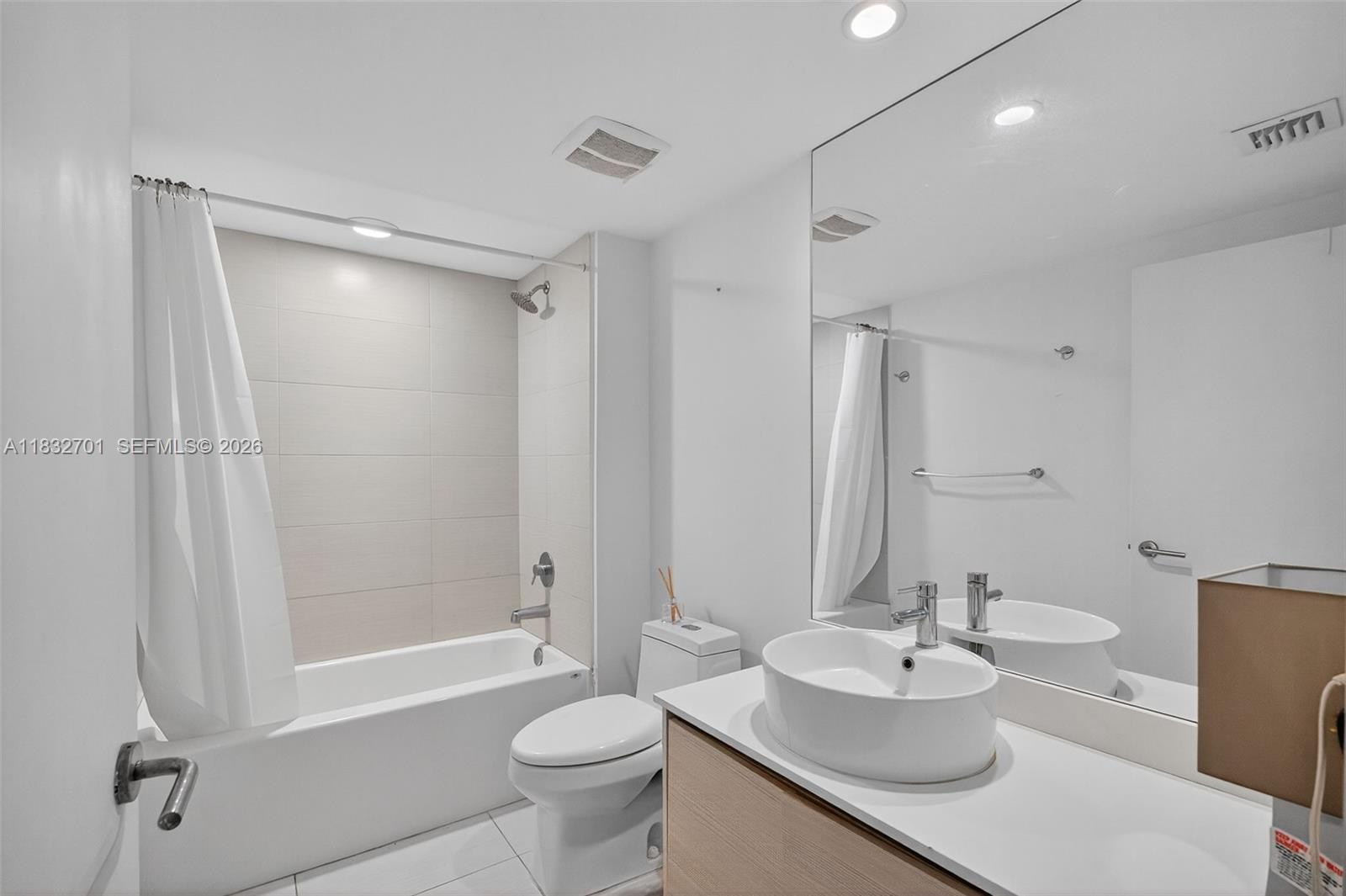 4250 Biscayne Blvd #1206, Miami FL 33137