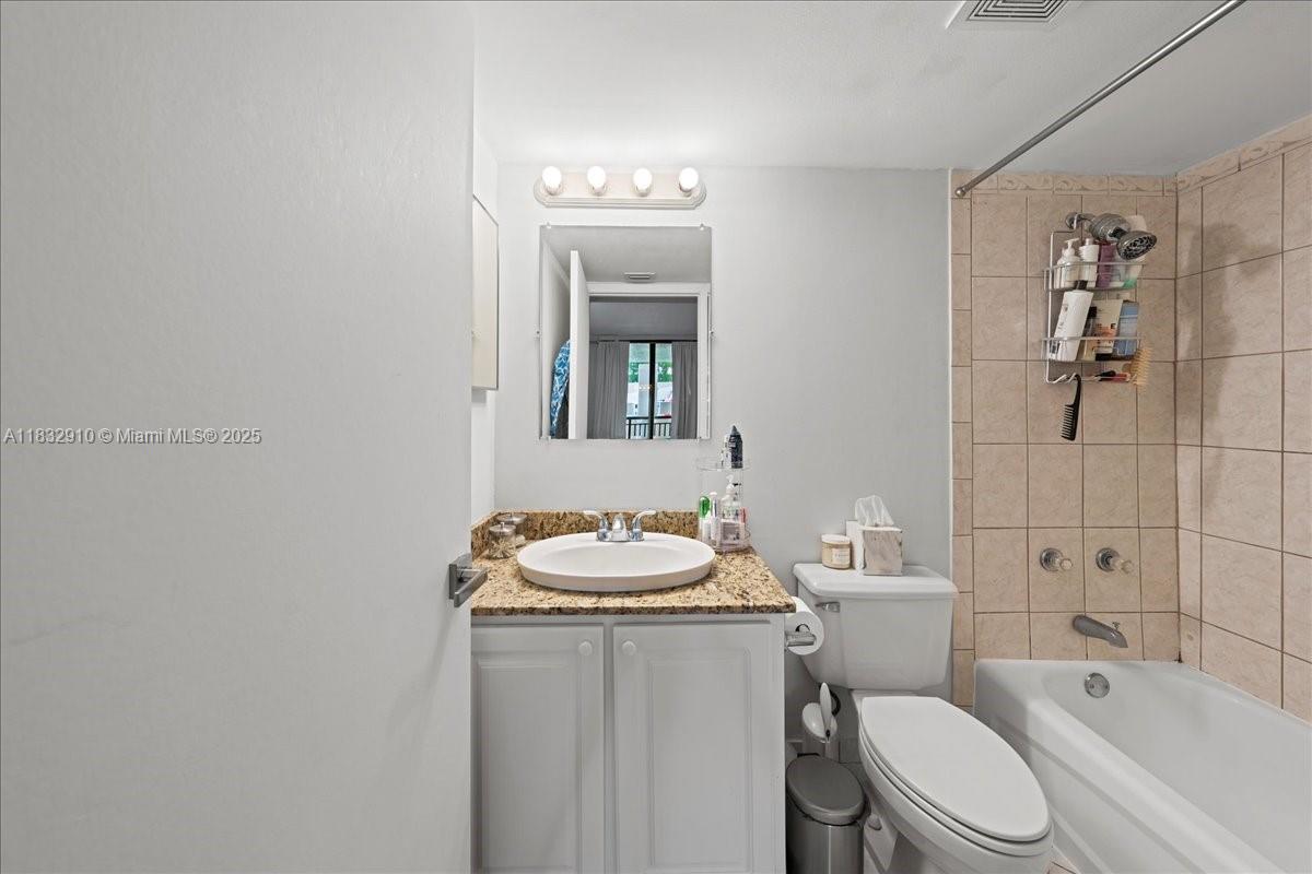 540 Brickell Key Dr #412, Miami FL 33131