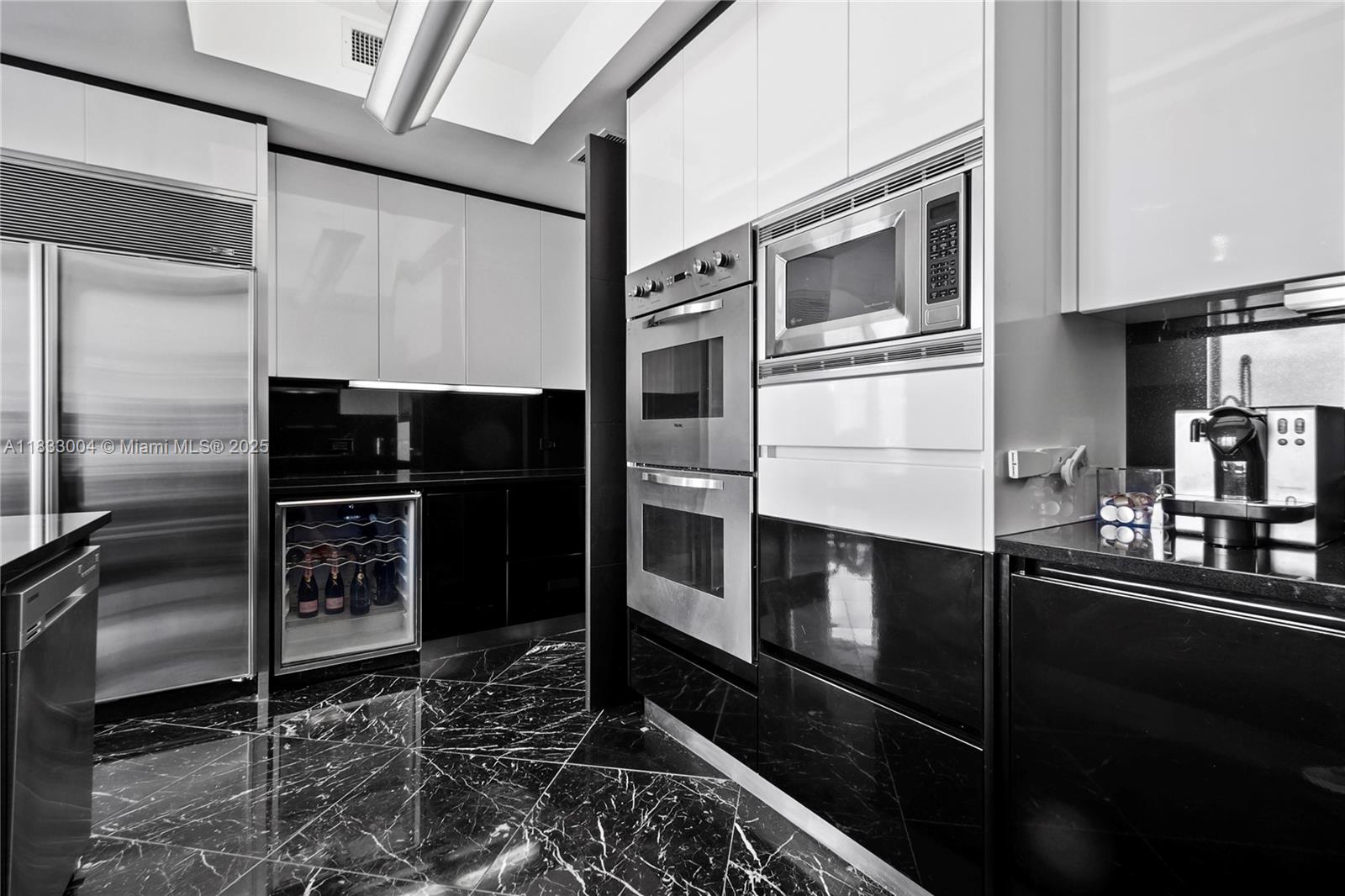 1425 Brickell Ave #42E, Miami FL 33131