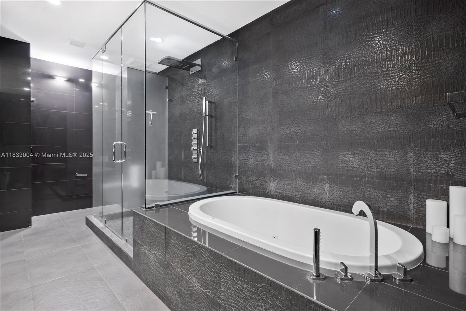 1425 Brickell Ave #42E, Miami FL 33131