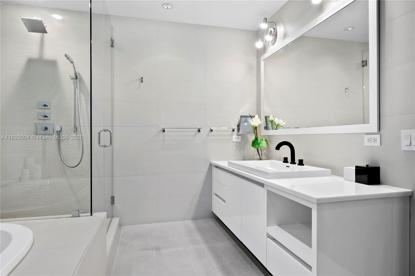 1425 Brickell Ave #42E, Miami FL 33131
