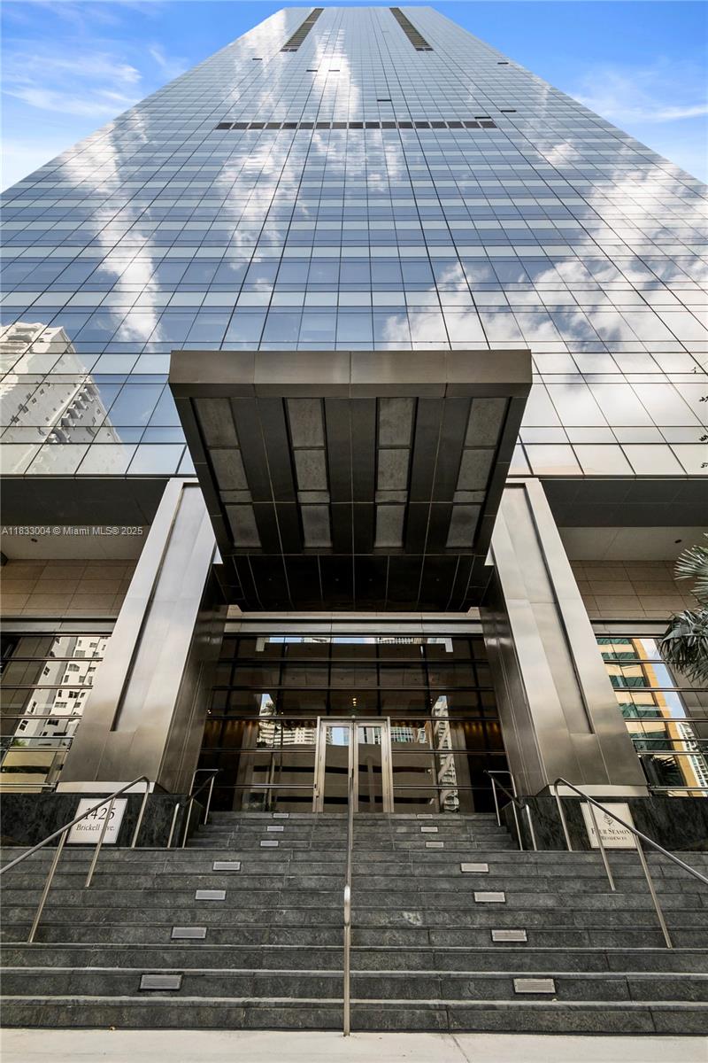 1425 Brickell Ave #42E, Miami FL 33131
