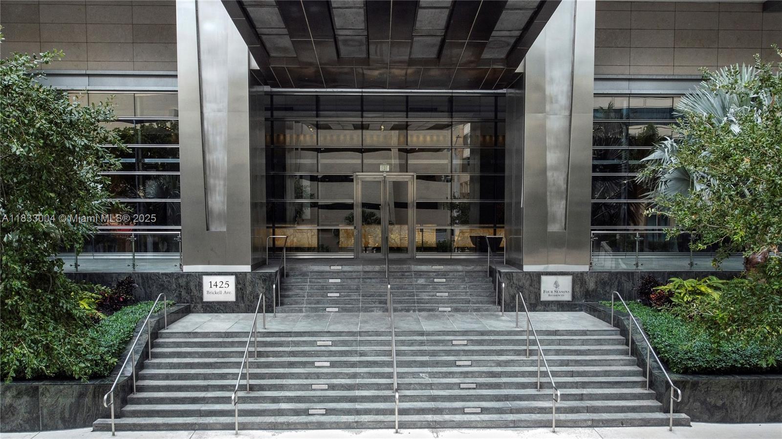 1425 Brickell Ave #42E, Miami FL 33131