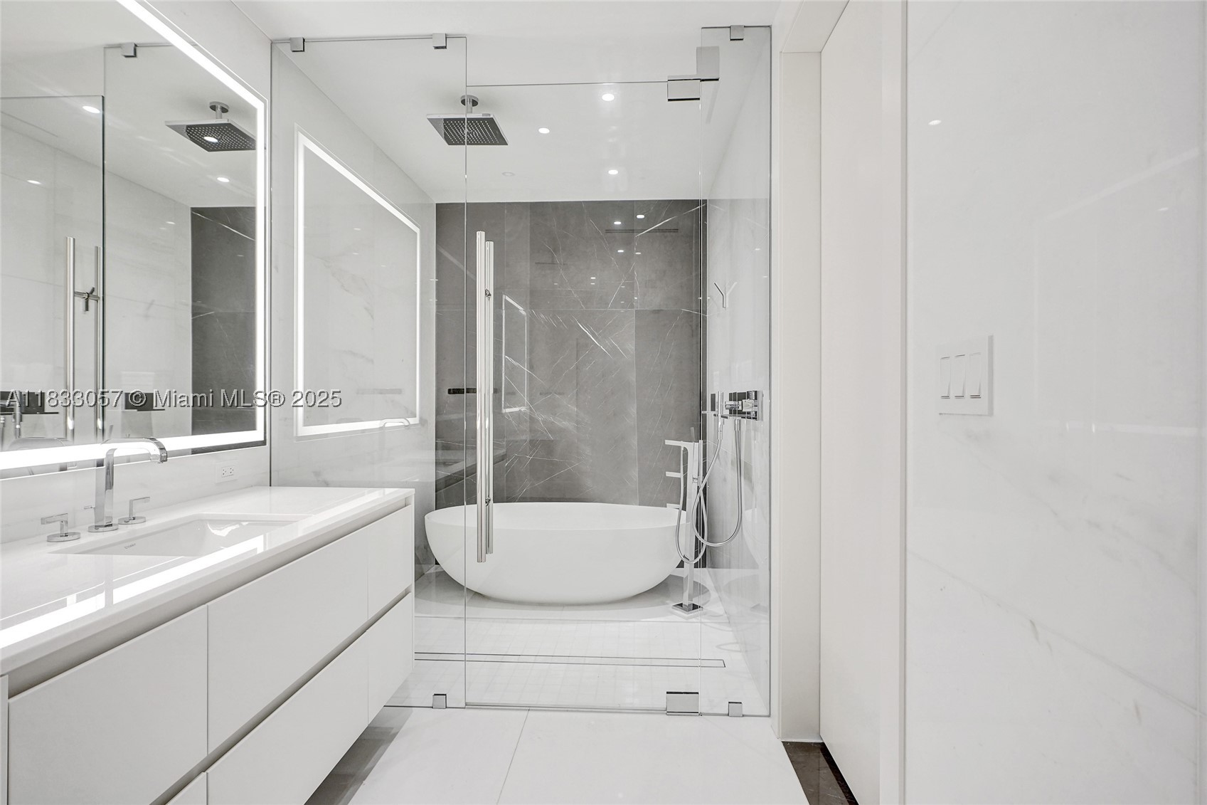 300 Biscayne Boulevard Way #505C, Miami FL 33131