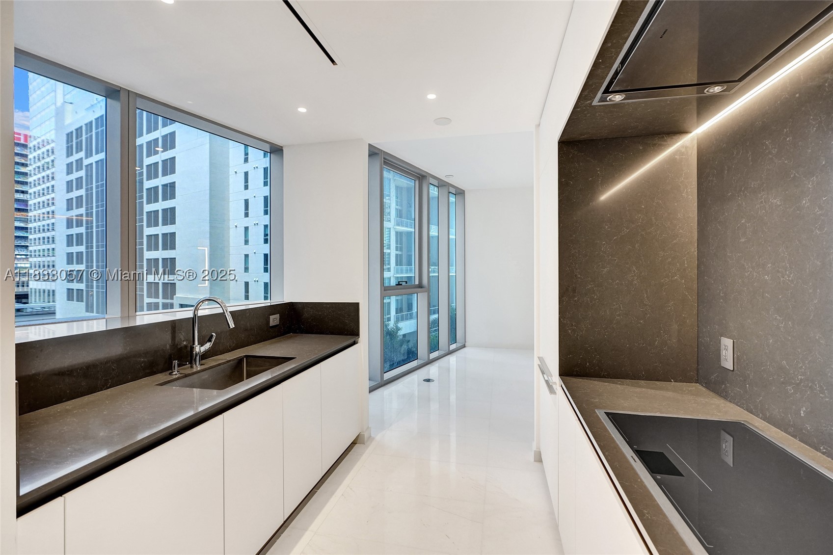 300 Biscayne Boulevard Way #505C, Miami FL 33131