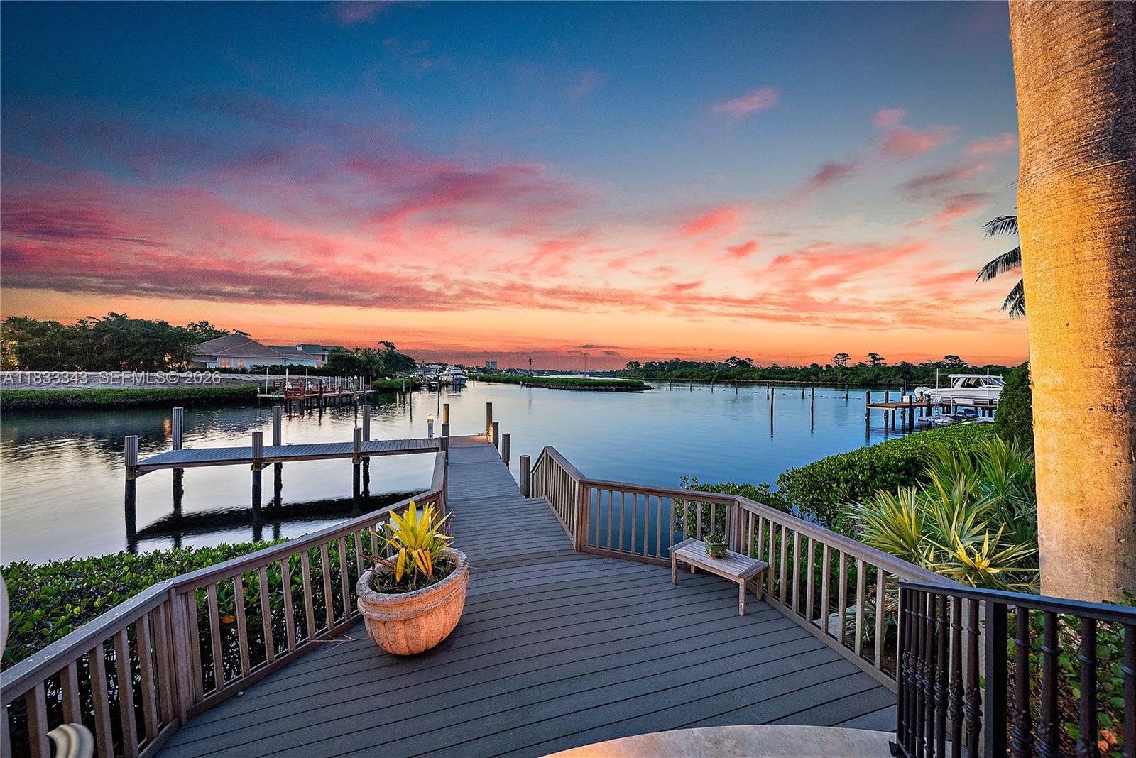 209 Commodore Dr, Jupiter FL 33477