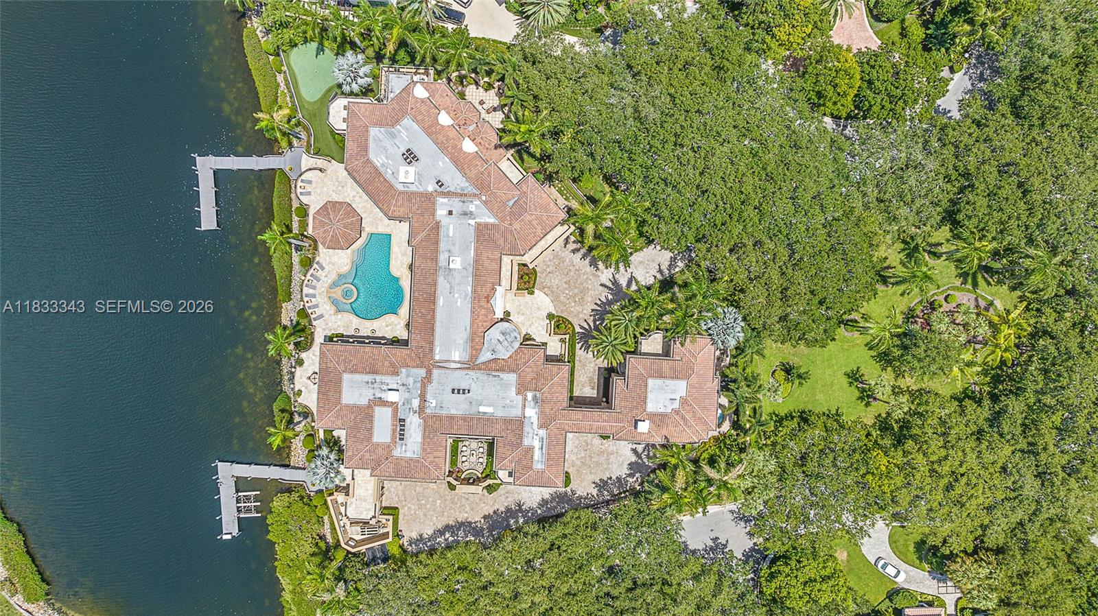 209 Commodore Dr, Jupiter FL 33477